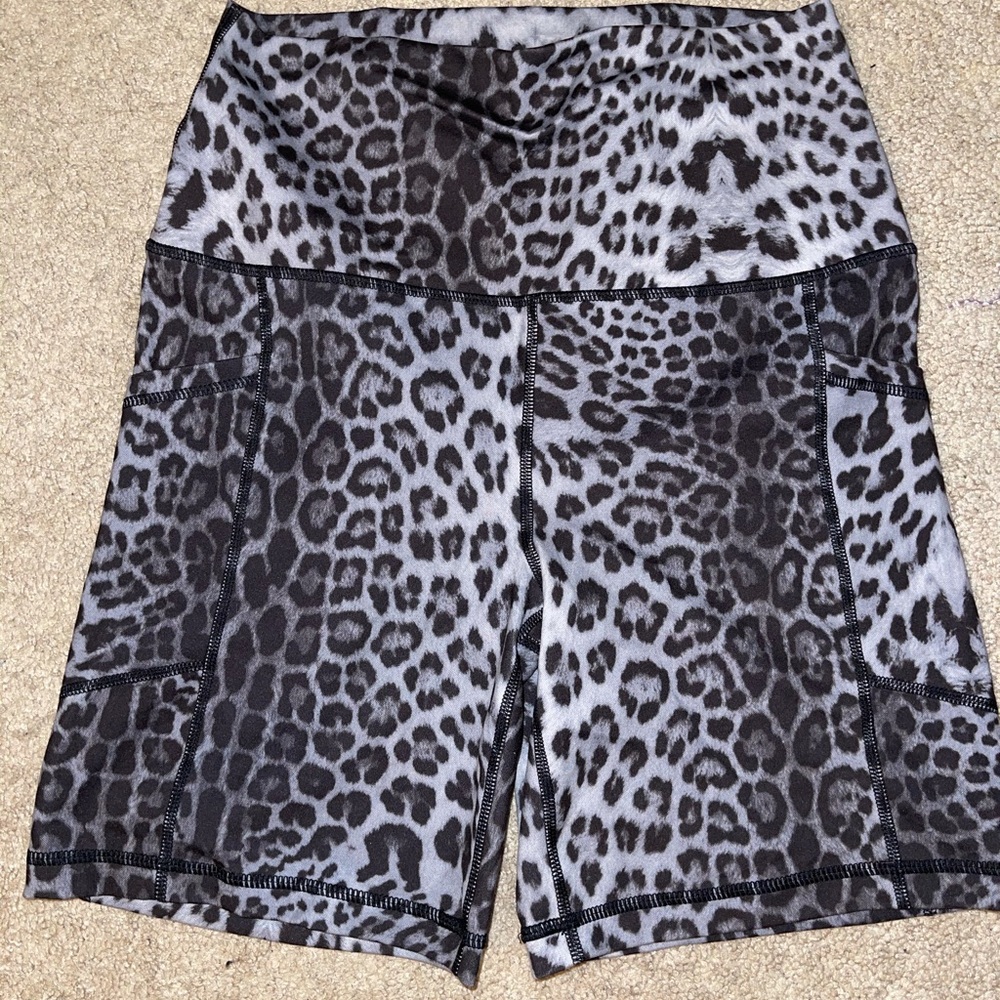 Yogalicious Lux biker short.